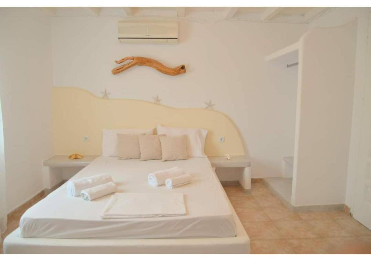 Anemelia Hotel Adamas Buitenkant foto