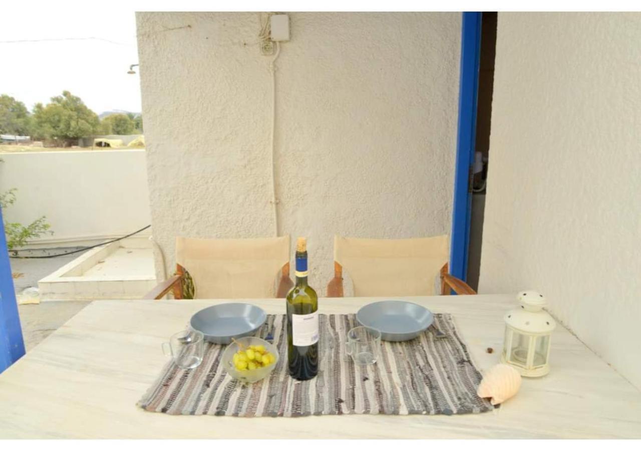 Anemelia Hotel Adamas Buitenkant foto