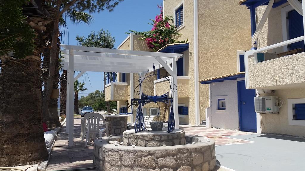 Anemelia Hotel Adamas Buitenkant foto