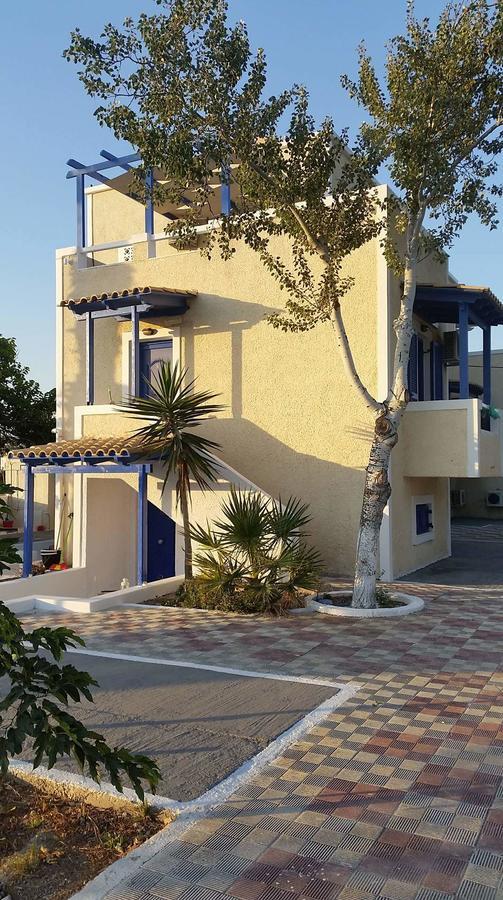 Anemelia Hotel Adamas Buitenkant foto