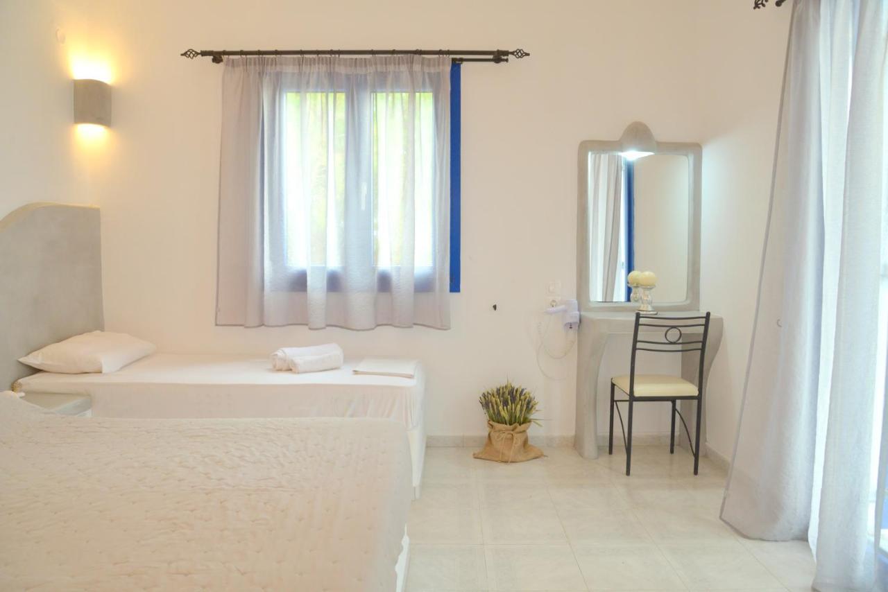 Anemelia Hotel Adamas Buitenkant foto
